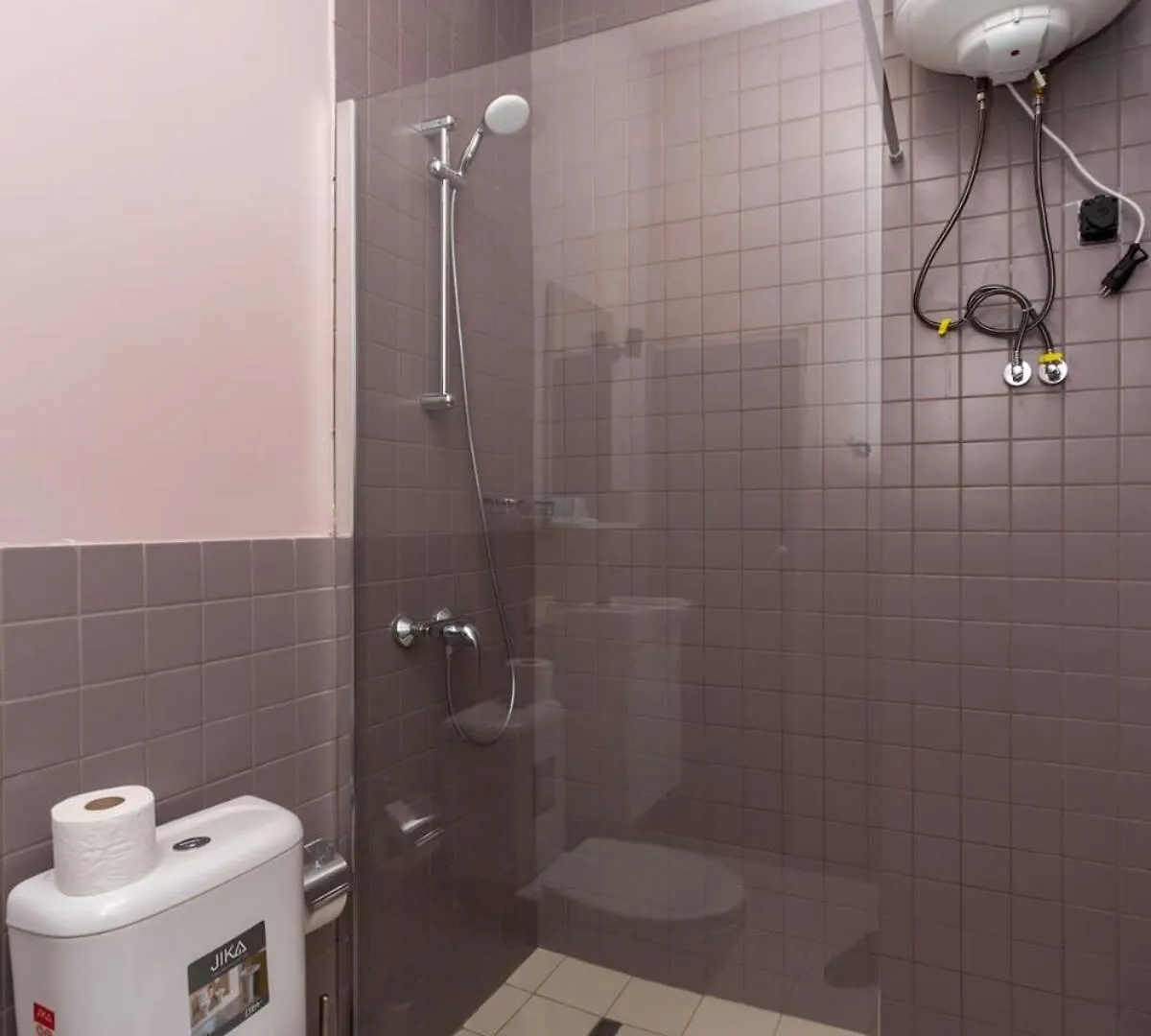 Super Stylish And Spacious 3 Seperated Apartments For 6 People Tbilisi