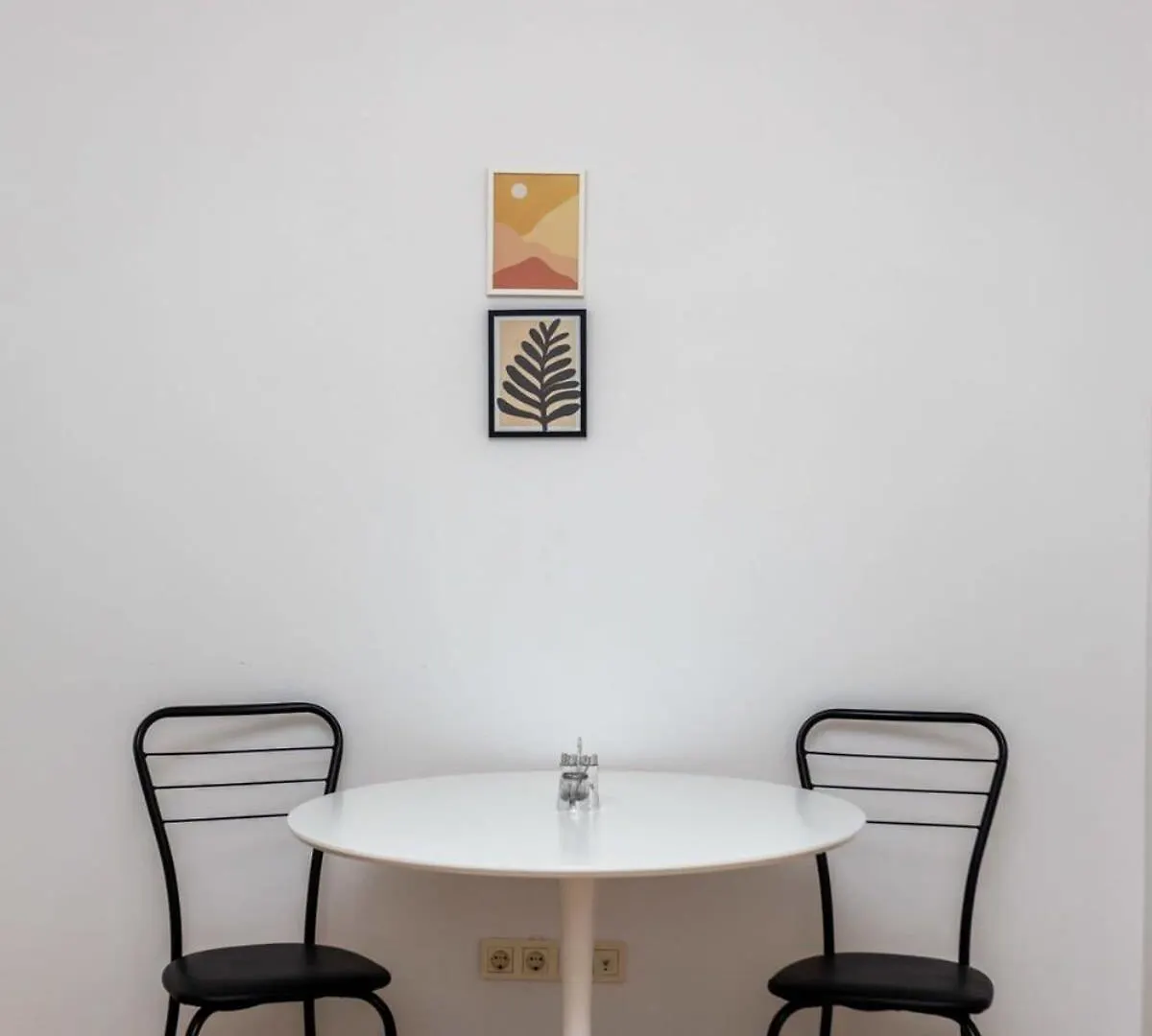 Super Stylish And Spacious 3 Seperated Apartments For 6 People Tbilisi