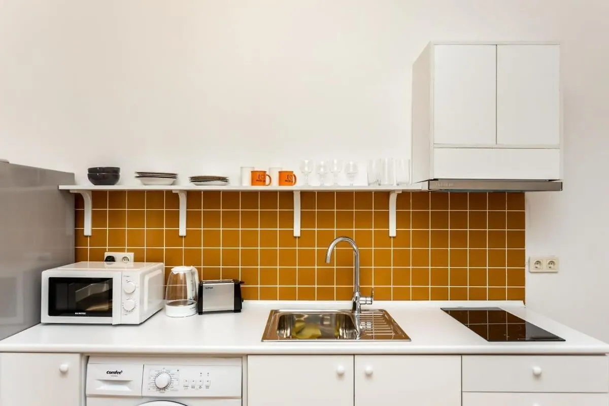 Super Stylish And Spacious 3 Seperated Apartments For 6 People Tbilisi
